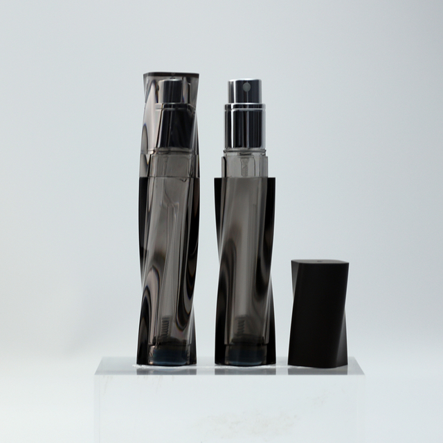 Atomizador de perfume recargable portátil negro de 5 ml para viajes