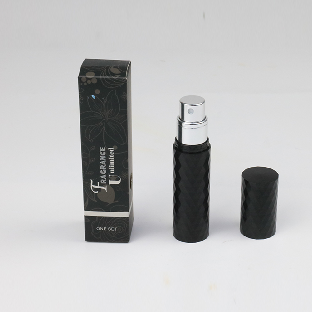 Botella de atomizador de perfume recargable de fondo con caja de color