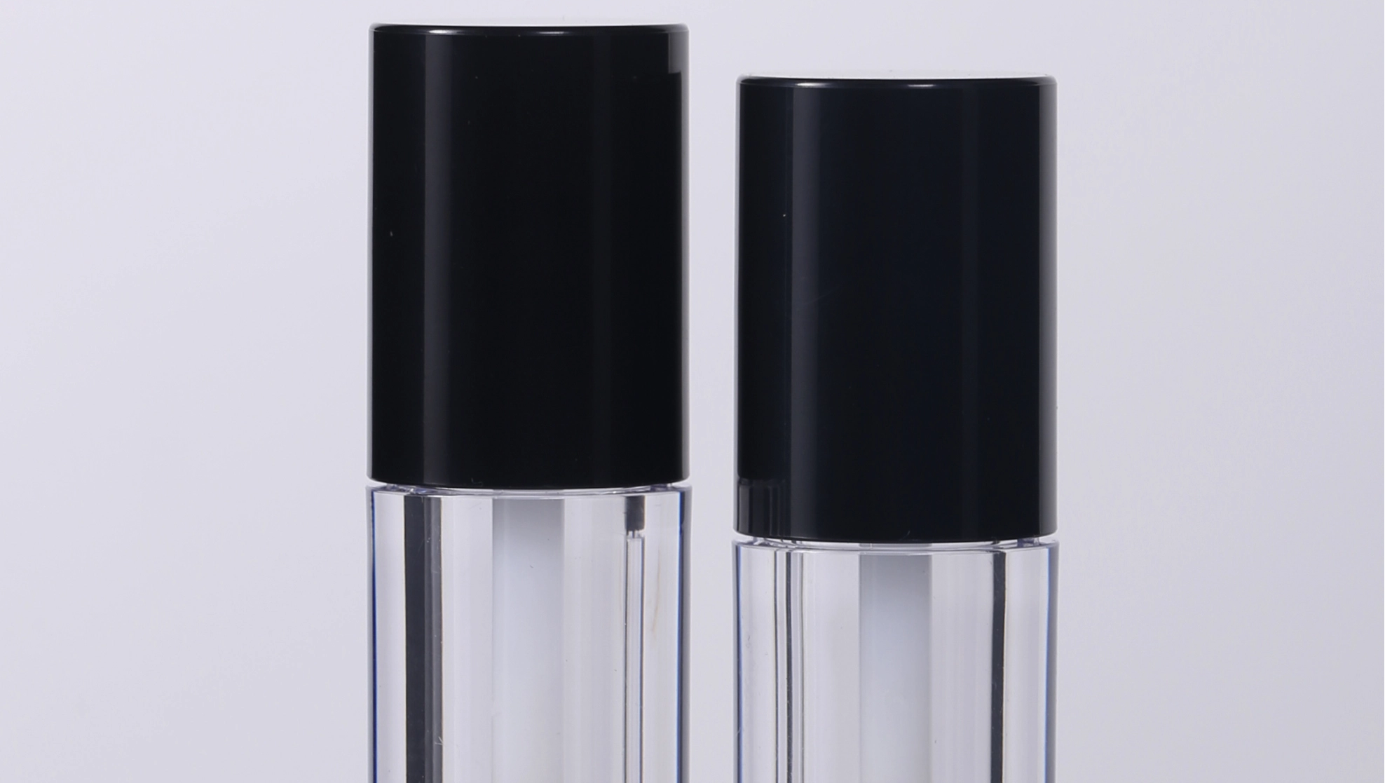 Cómo elegir el mejor proveedor de botellas de brillo labial para su marca 