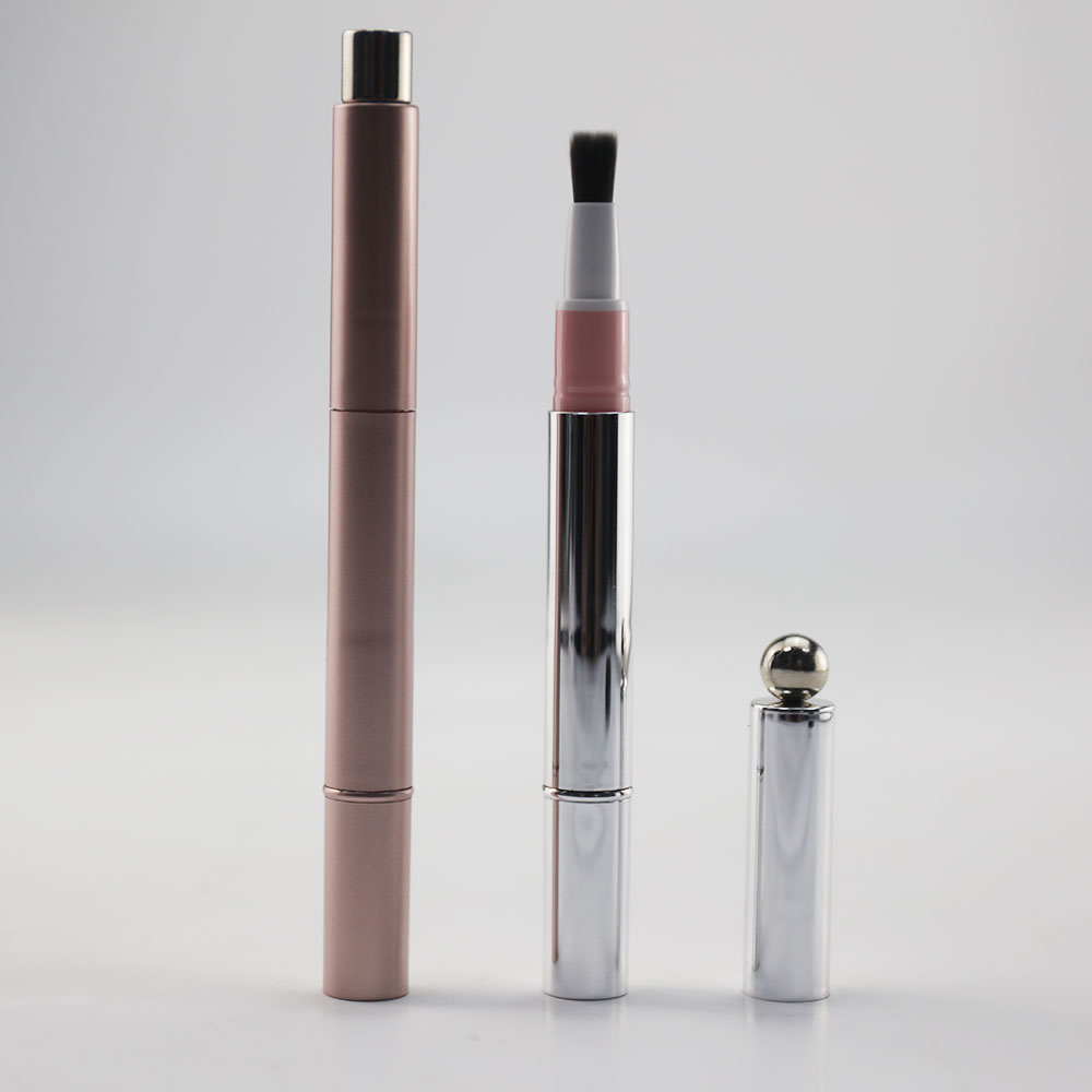 Pluma de esmalte de u&ntilde;as vac&iacute;a